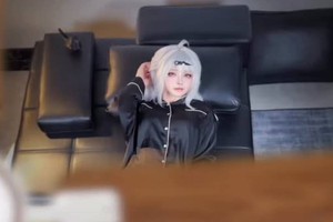 Ngắm mỏi mắt với trend "quạt trần" của các coser xứ Trung, một lần biến hình là lại khiến người xem mê mệt