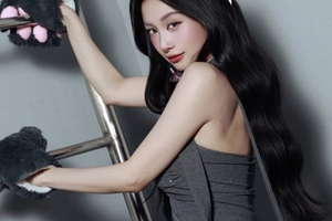 Thánh nữ làng game gây "chấn động" khi tung bộ ảnh tự nhận "hóa thú"