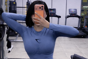 Nữ gymer hé lộ chuyện "khó nói", bảo sao ghét diện đồ kín