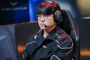 Thất bại của HLE trước T1 đến từ sự thua thiệt lớn nhất giữa hai đội