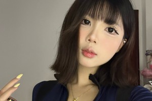 Lên đồ" hóa trang cực táo bạo, Hà Phương Boo khiến anh em game thủ "phát sốt"