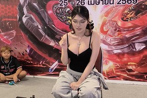 Vừa cosplay, vừa chơi "quay" giỏi, hot girl gây ấn tượng với sở thích đặc biệt