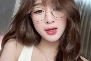 Đăng ảnh mới nhưng bị fan tràn vào đòi "trả lại Gấm Kami ngày xưa", chính chủ phản ứng thế nào?