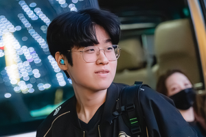 Cựu vương CKTG dành lời khen đặc biệt cho Zeus