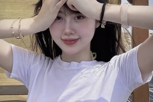 Khoe eo thon đốn tim, gái xinh có màn tương tác fan nam khiến người xem vừa yêu vừa buồn cười