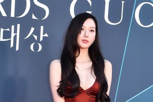Mỹ nhân đẹp nhất Baeksang 2026 đây rồi: Visual sáng hơn cả mặt trời giữa trưa, body mướt mượt không ai cưỡng nổi
