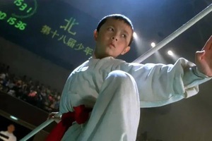 "Thần đồng võ thuật" nổi tiếng toàn châu Á, giải nghệ năm 11 tuổi giờ ra sao?