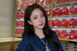 Cô chủ tiệm vàng "gây sốt" với nhan sắc đỉnh cao, chẳng thua kém gì bất cứ hot girl đình đám nào ở thời điểm hiện tại