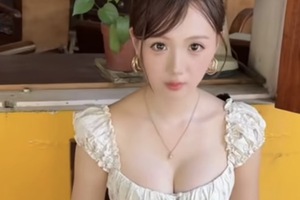 Cô nhân viên quán nước "nổi loạn", hút cả triệu view