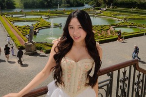 Jenny Huỳnh ngày càng xinh đẹp, khiến CĐM ngỡ ngàng thích thú