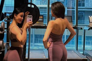 Thanh Thuỷ "flex" body nét căng, chia sẻ luôn bí quyết