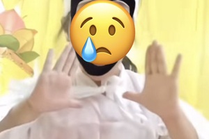 Hoang mang clip trẻ em quay video nhảy đu trend trong đám tang, điều gì đang diễn ra trên TikTok?