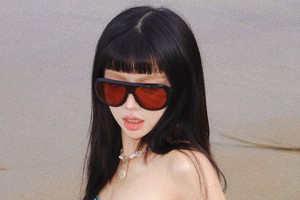 Chẳng cần hở bạo, Ciin vẫn "hớp hồn" CĐM trong bộ ảnh đi biển mới