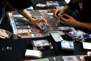 Giải đấu Yu-Gi-Oh! bị tạm dừng vì game thủ quá nặng mùi, ban tổ chức nhận hàng loạt khiếu nại, chỉ biết "khóc"