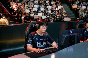 Dàn tuyển thủ HLE đồng loạt bức xúc vì LCK