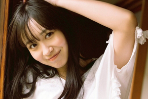 Mỹ nhân gây sốt với photobook đầu tay đầy cuốn hút