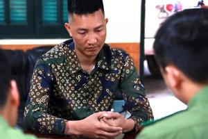 Huấn Hoa Hồng là ai?