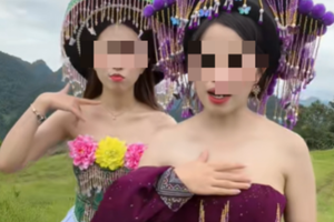 Ăn mặc phản cảm quay video, 2 cô nàng "gái bản" khiến CĐM ngao ngán