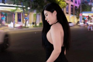 "Sáng đi dạy, tối đi mid", cô giáo xinh đẹp bất ngờ "viral" với màn bắt trend dễ thương