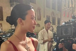 Bức hình chứng minh "siêu body" của mỹ nhân từng vượt mặt Son Ye Jin