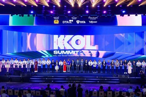 2 khoảnh khắc đặc biệt nhất KOL Summit 2026