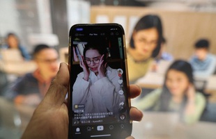 Thâm nhập 'lò' dạy làm giàu bằng TikTok tại Trung Quốc: Học phí siêu đắt, học viên không cần nổi tiếng, chỉ cần tiền