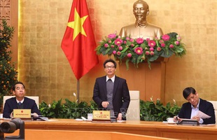 Phó Thủ tướng: 'Không cần thanh tra, rút giấy phép ngay lập tức cửa hàng bán khẩu trang tăng giá!'