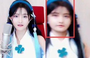 Một phút hớ hênh, cô nàng streamer LMHT gợi cảm bất ngờ lộ "nhan sắc thật" khiến fan ngỡ ngàng, tranh luận không ngớt