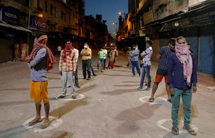 Ấn Độ áp dụng chiến thuật kiểm soát dịch bệnh cứng rắn bậc nhất thế giới như thế nào?