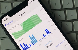 iOS 13.5.1 gặp lỗi hao pin nghiêm trọng, thủ phạm là một ứng dụng của Apple