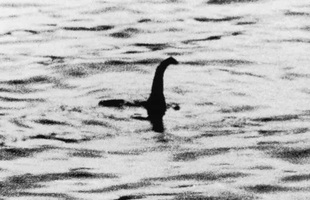 Quái vật hồ Loch Ness: Thực sự có thật hay là trò lừa bịp của loài người?