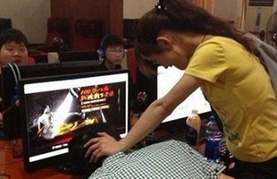 Đập hơn 300 triệu để bá đạo server, nam game thủ khóc ròng khi bị "vợ gank", xóa luôn cả nhân vật cho đỡ ảo tưởng