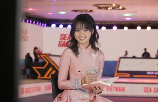 Minh Nghi gây ấn tượng với “visual” đỉnh cao khi làm host Tốc Chiến tại SEA Games 31, dành lời "có cánh" với sự ổn định của Team Flash