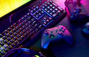 Nghiên cứu cho thấy game thủ có kỹ năng đưa ra quyết định tốt hơn với hoạt động não bộ tăng cường