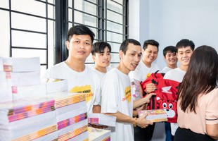 Liên Minh Winner mang Tết Trung Thu đến các thiếu nhi hiếu học