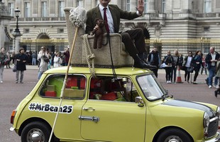 Mr. Bean nói cảm thấy "bị lừa" bởi xe điện, khuyên người dùng chỉ nên mua với điều kiện này