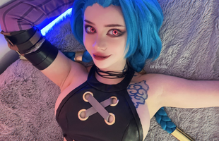 Cosplay Jinx phiên bản đầy gợi cảm, hot girl nhận kết đắng từ trò "chơi dại"