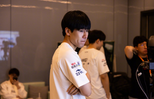 Fan LPL bùng nổ lo sợ sau khi "cúp C2 của LMHT" đi đến hồi kết