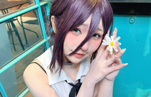 Chán cosplay, hot girl chuyển sang “dạy bơi” khiến người xem “ngã ngửa”