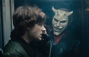 Điện Thoại Đen tái hiện thập niên 80 bằng phim nhựa Super 8, mang lại cảm giác rùng rợn khác lạ