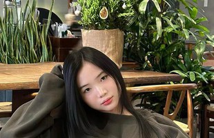 Rũ bỏ thời trang oversize, hot girl "đốt mắt" fan với loạt ảnh bikini bốc lửa