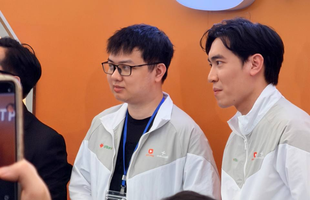 SofM và các đồng đội vô địch giải showmatch Tứ Hùng, Thầy Giáo Ba có meme mới