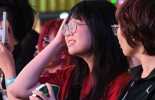 Loạt fan girl khoe sắc, tỏa sáng rực rỡ tại sự kiện fanmeeting T1: The Promise Fulfilled