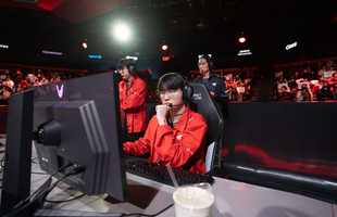 Faker bộc lộ tố chất HLV, ngay cả Ban huấn luyện T1 cũng không theo kịp