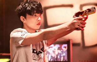 Nhà vô địch thế giới Esports bị cả đội cùng lên án vì thái độ "chống đối", lên stream nói xấu đồng đội