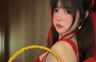 Tung màn cosplay Natra phiên bản táo bạo, nữ streamer khiến fan nam quên luôn bản gốc