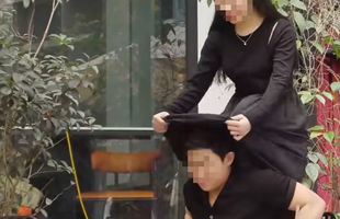 Video chàng trai núp trong váy bạn thân "viral", người xem thả cơn mưa phẫn nộ, chỉ trích sản phẩm nhảm nhí