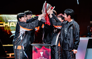 Vé xem HLE "cháy sạch" sau 5 phút, giá vé "chợ đen" lên cao đến mức phản cảm