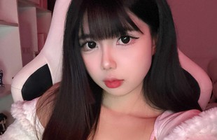 Chỉ 1 hành động, nữ streamer xinh đẹp khiến vô số anh em game thủ ngưỡng mộ