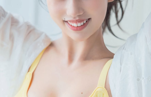 Có hành động khiến các chàng trai phải đứng hình, cô gái sở hữu đôi chân hơn nửa triệu người theo dõi là ai?